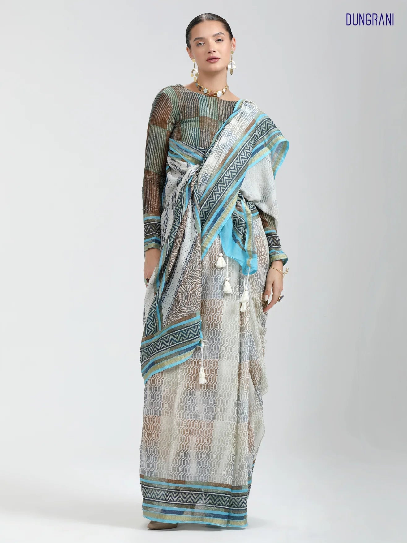 GRAY & SKY BLUE SHADE MULMUL COTTON BLOCK PRINTED SAREE