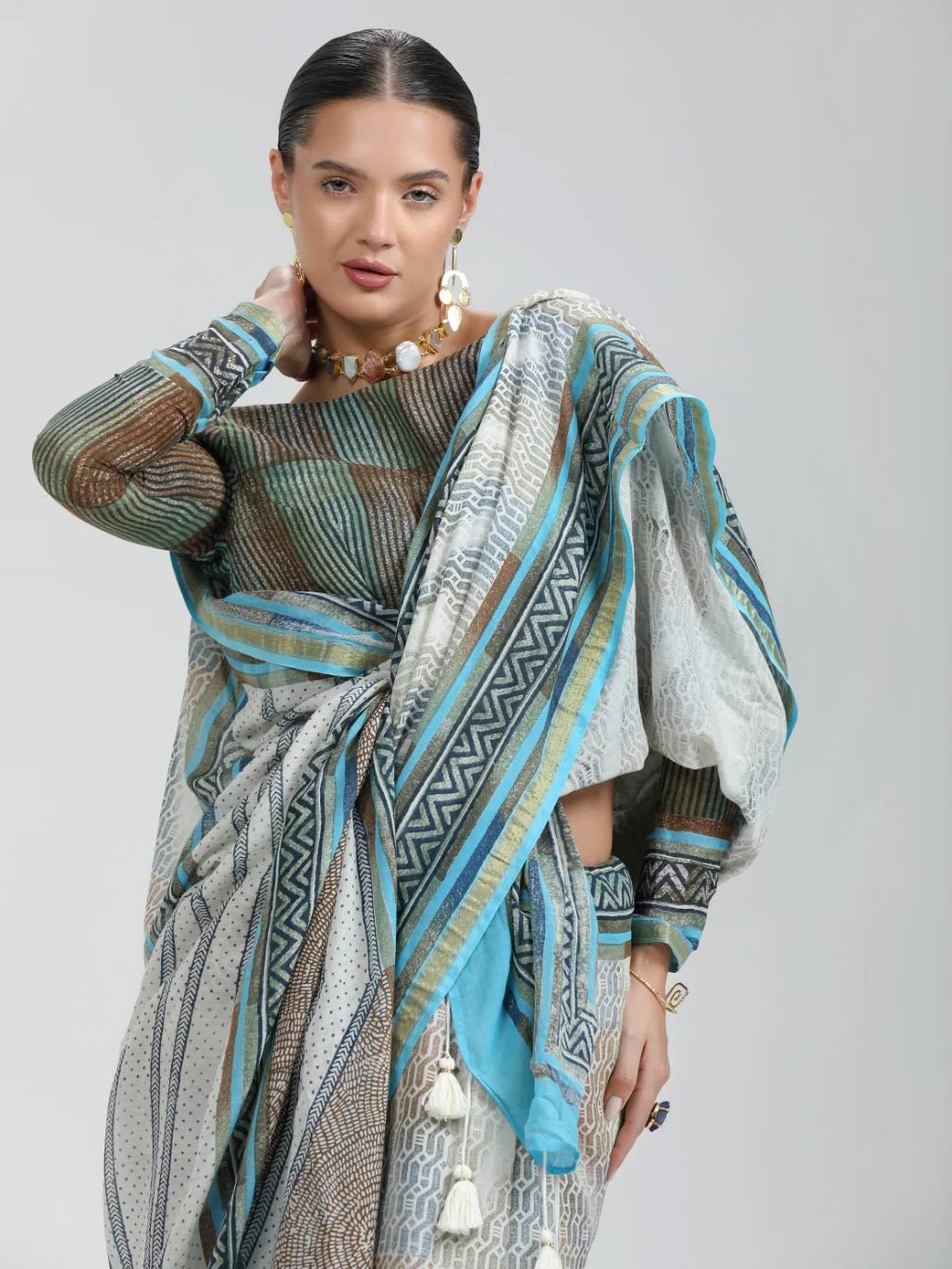 GRAY & SKY BLUE SHADE MULMUL COTTON BLOCK PRINTED SAREE