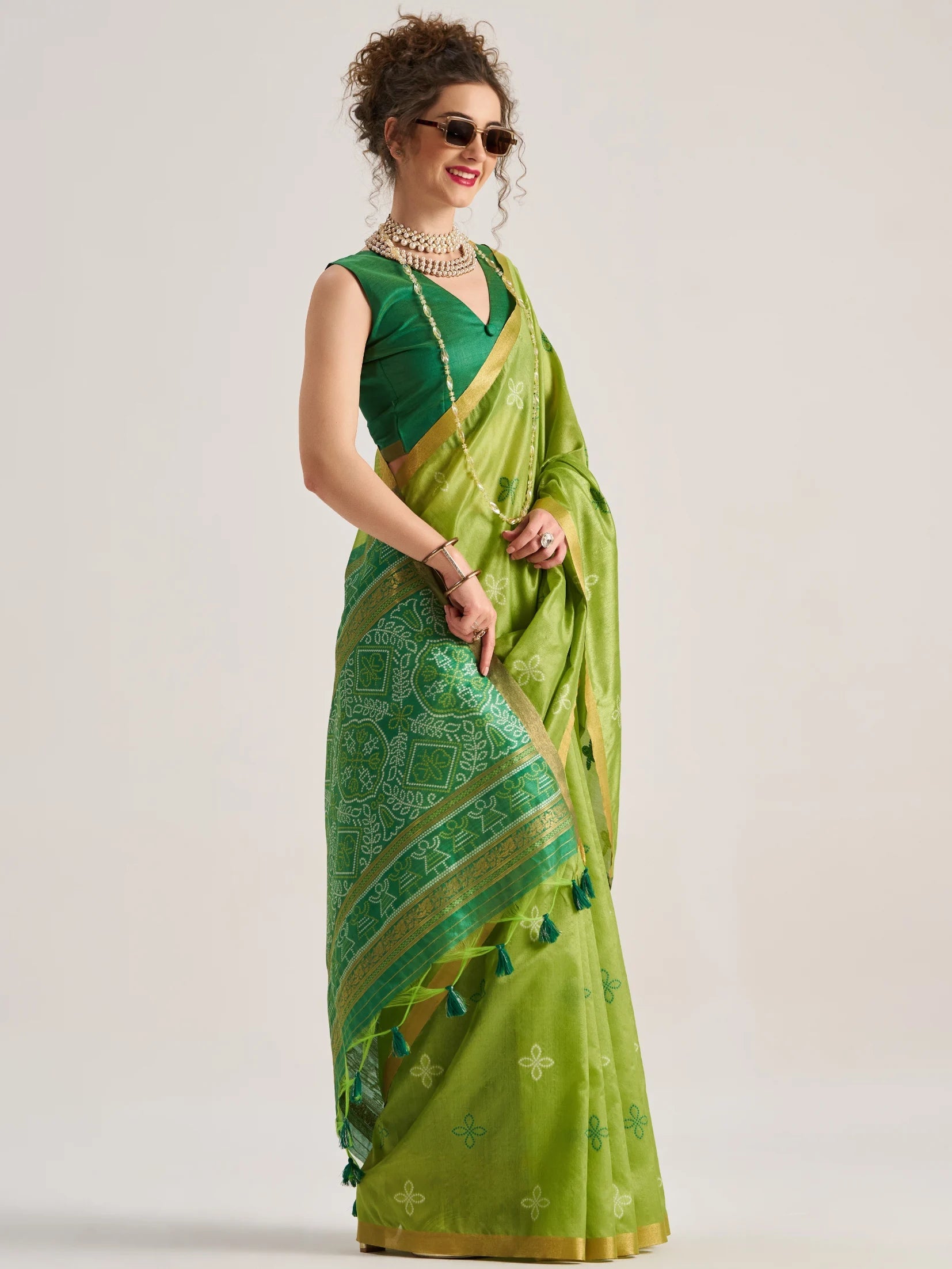 GREEN HANDWOVEN BANDHEJ ART SILK SAREE