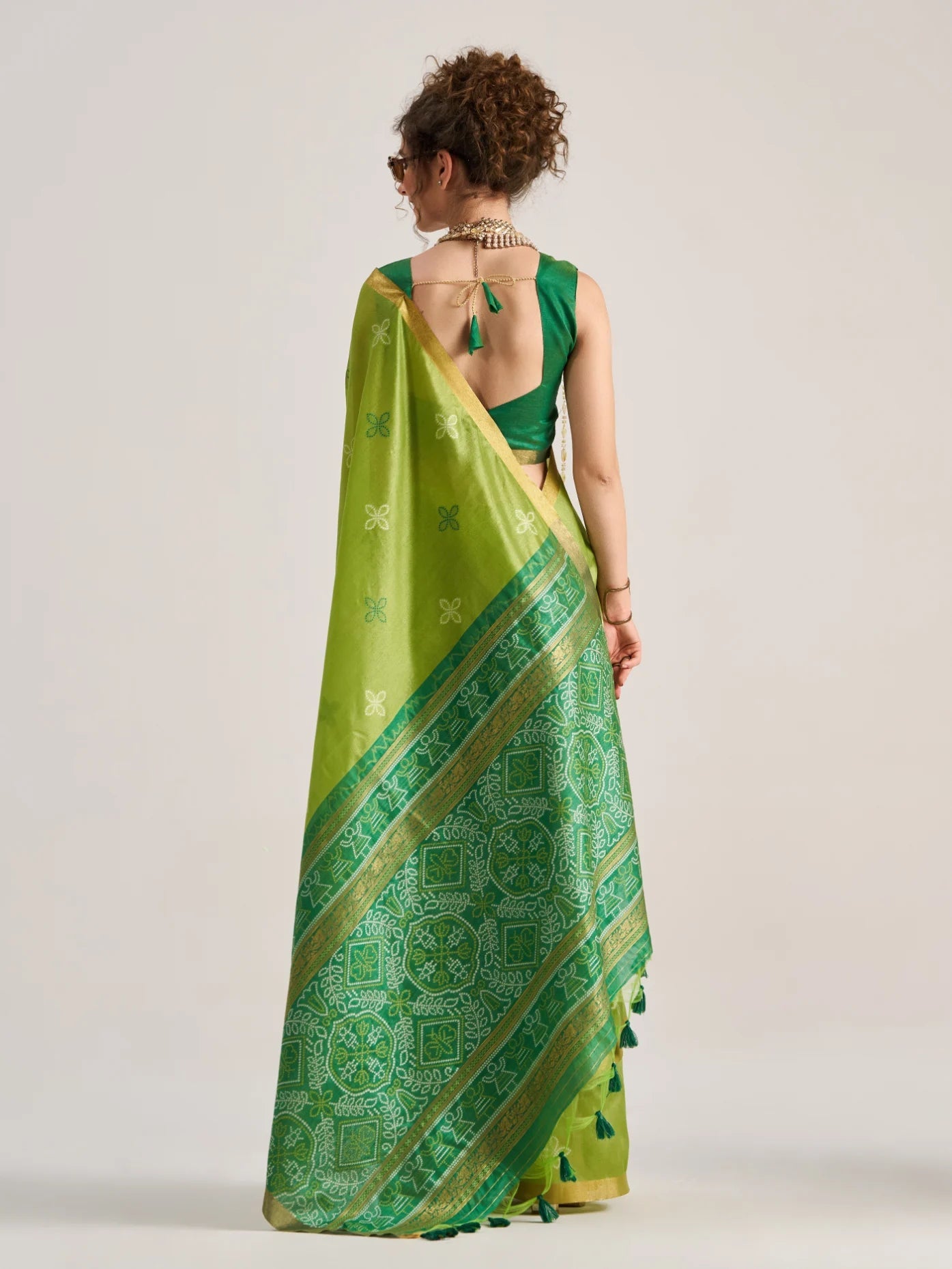 GREEN HANDWOVEN BANDHEJ ART SILK SAREE