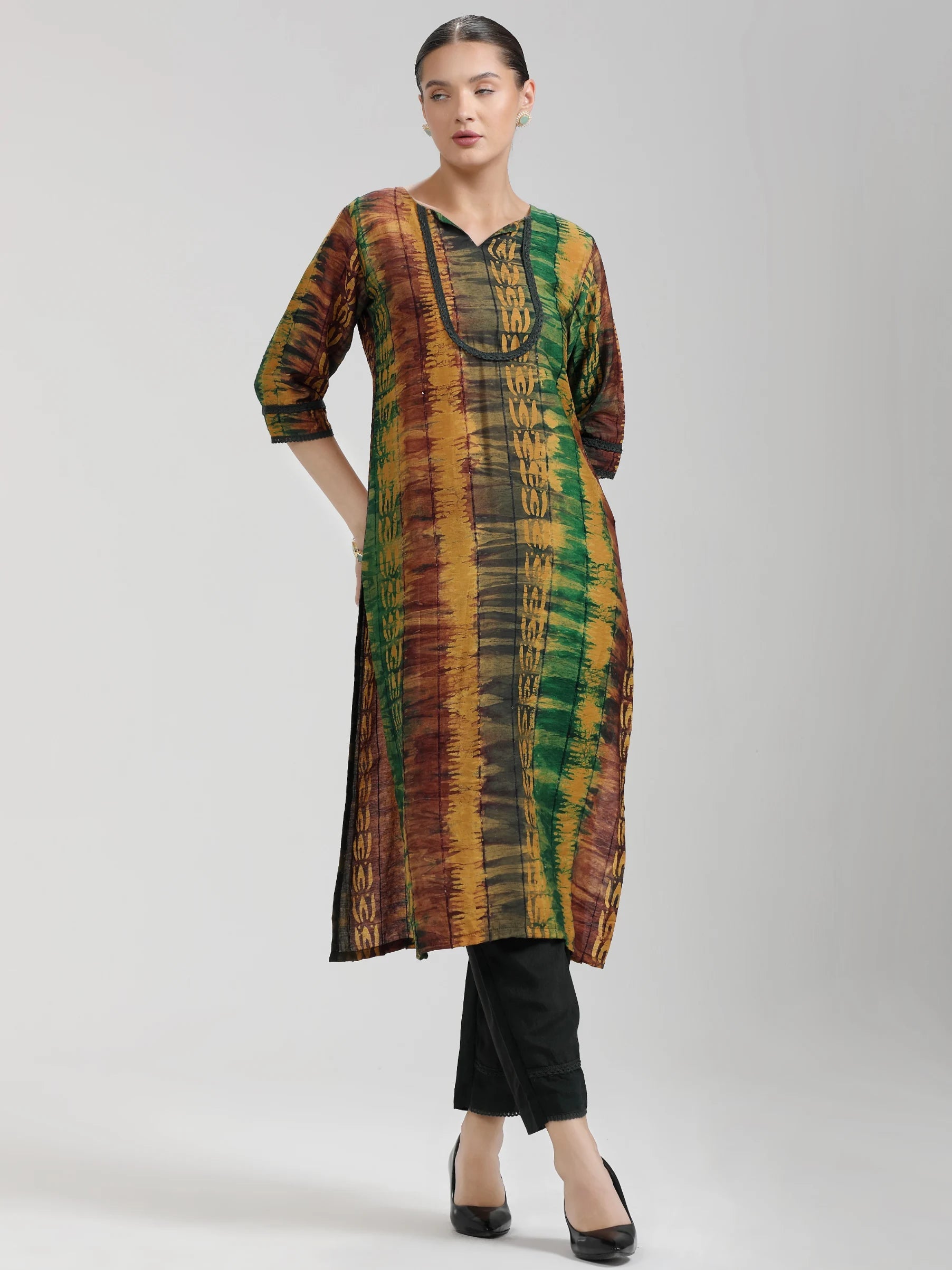 GREEN & YELLOW FEEZY STIPES BATIK PRINTED KURTA WITH PANT