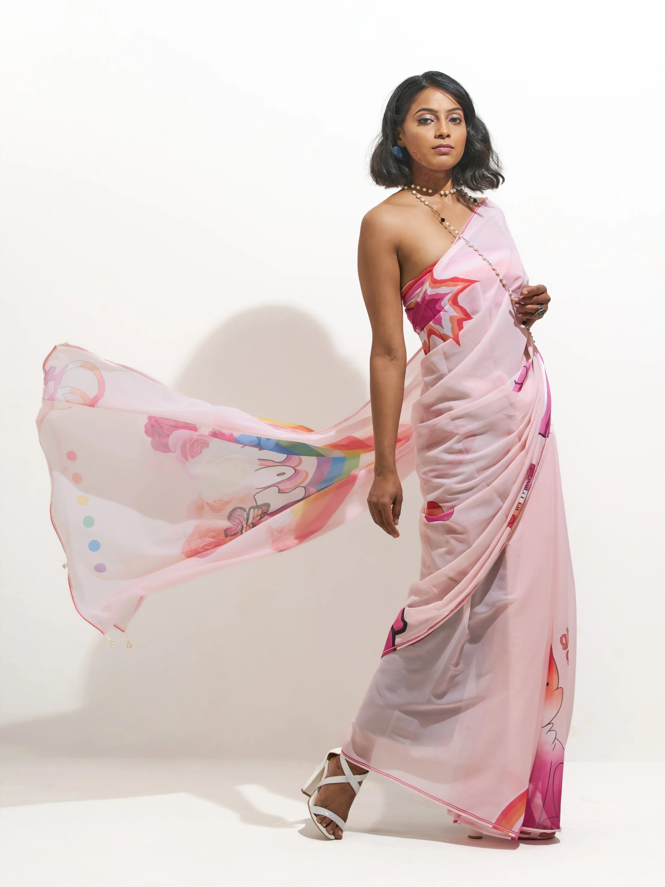 ISHITA DEBNATH IN FEMININE LOVE SAREE