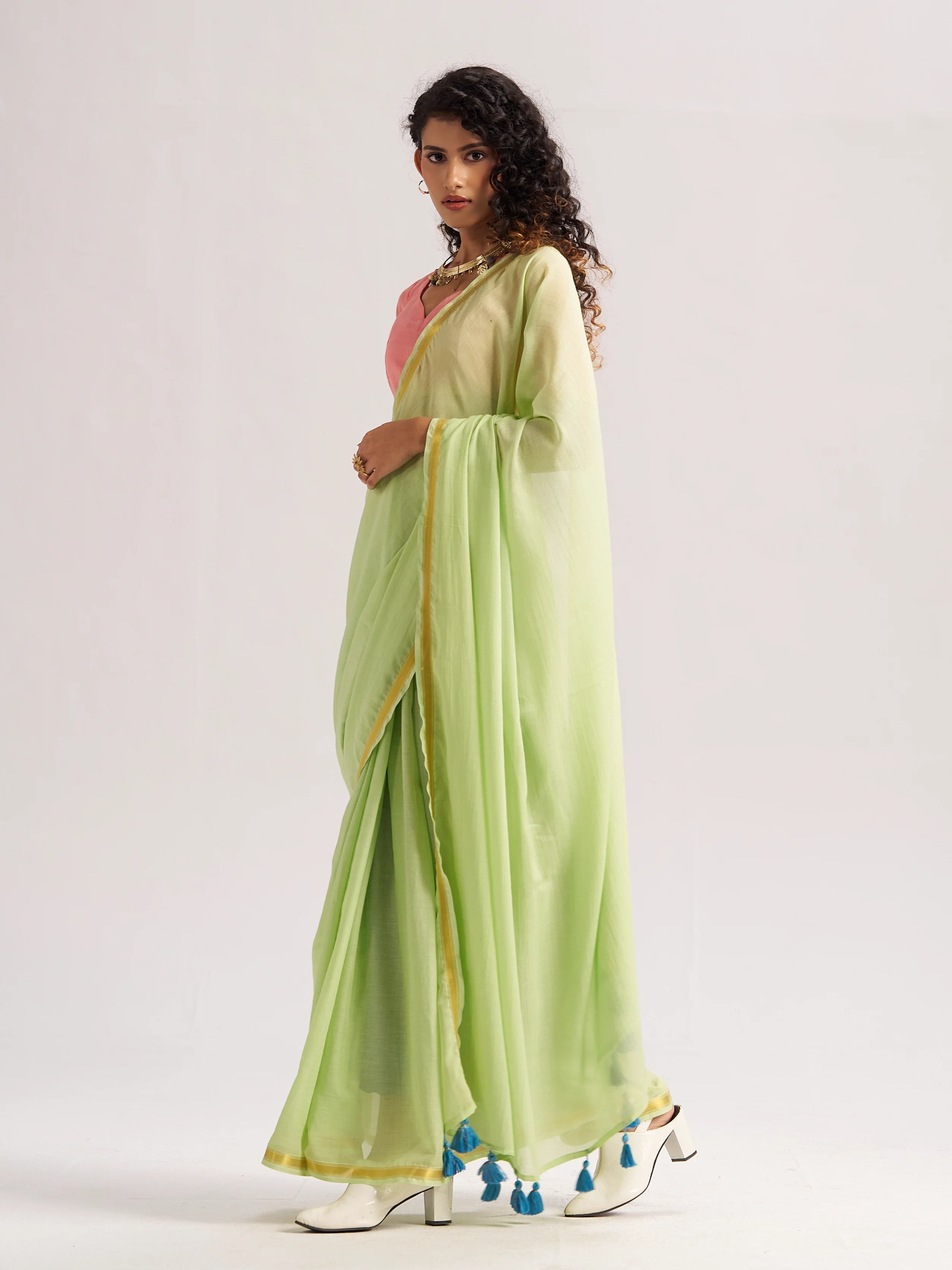 LIGHT GREEN VISCOSE MUL LIVA SOLID SAREE