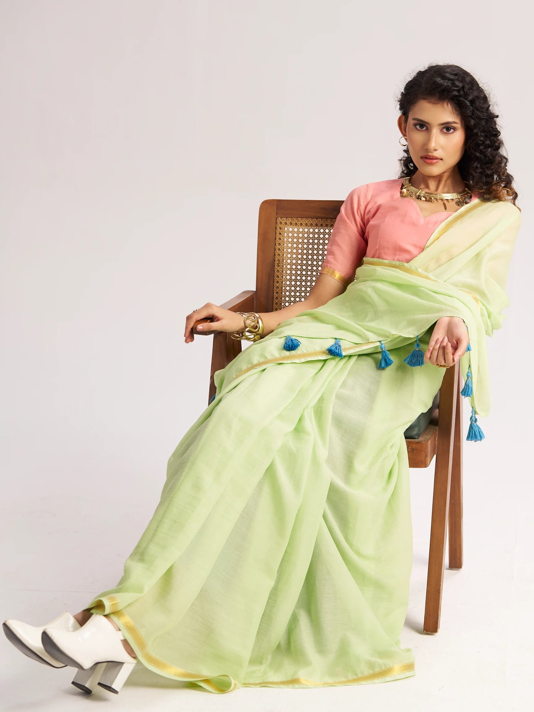 LIGHT GREEN VISCOSE MUL LIVA SOLID SAREE