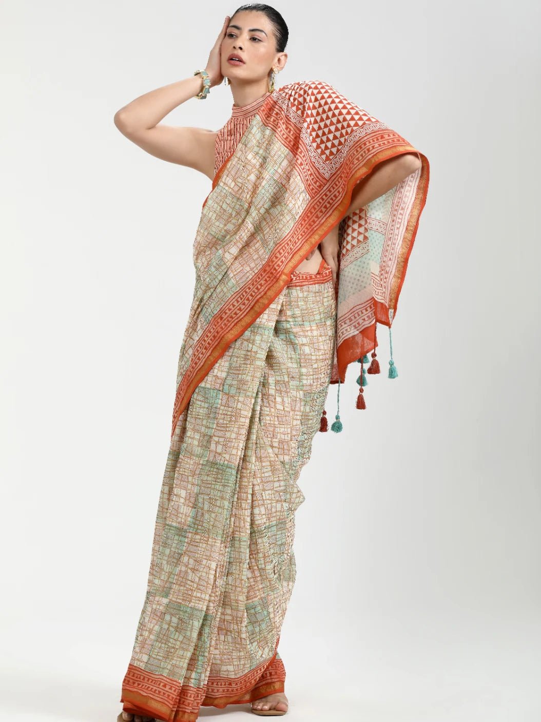 LIGHT ORANGE MULMUL COTTON LIVA BLOCK PRINTED SAREE