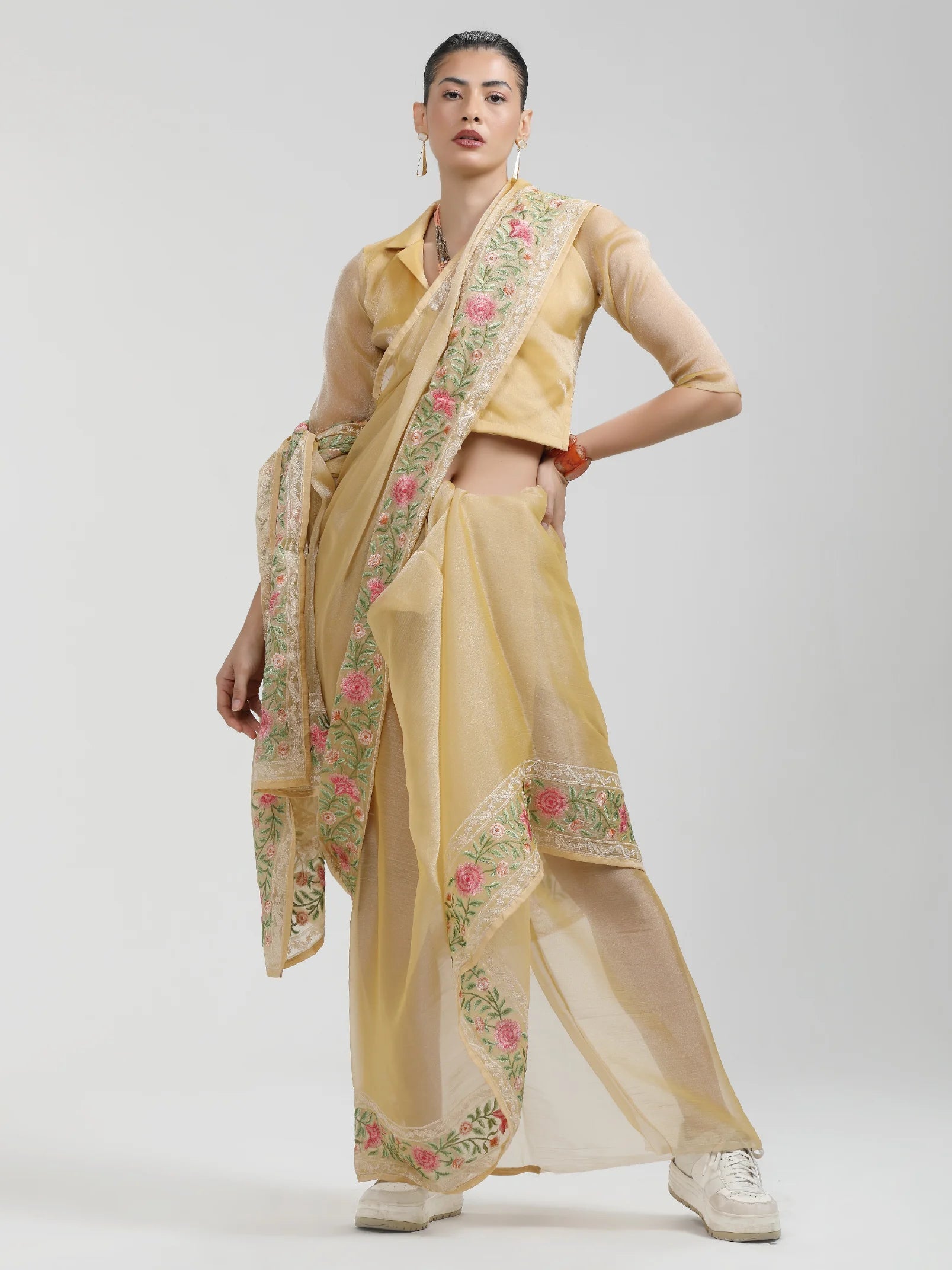 LIGHT YELLOW ORGANZA ROSE PRINTED EMBROIDERY SAREE