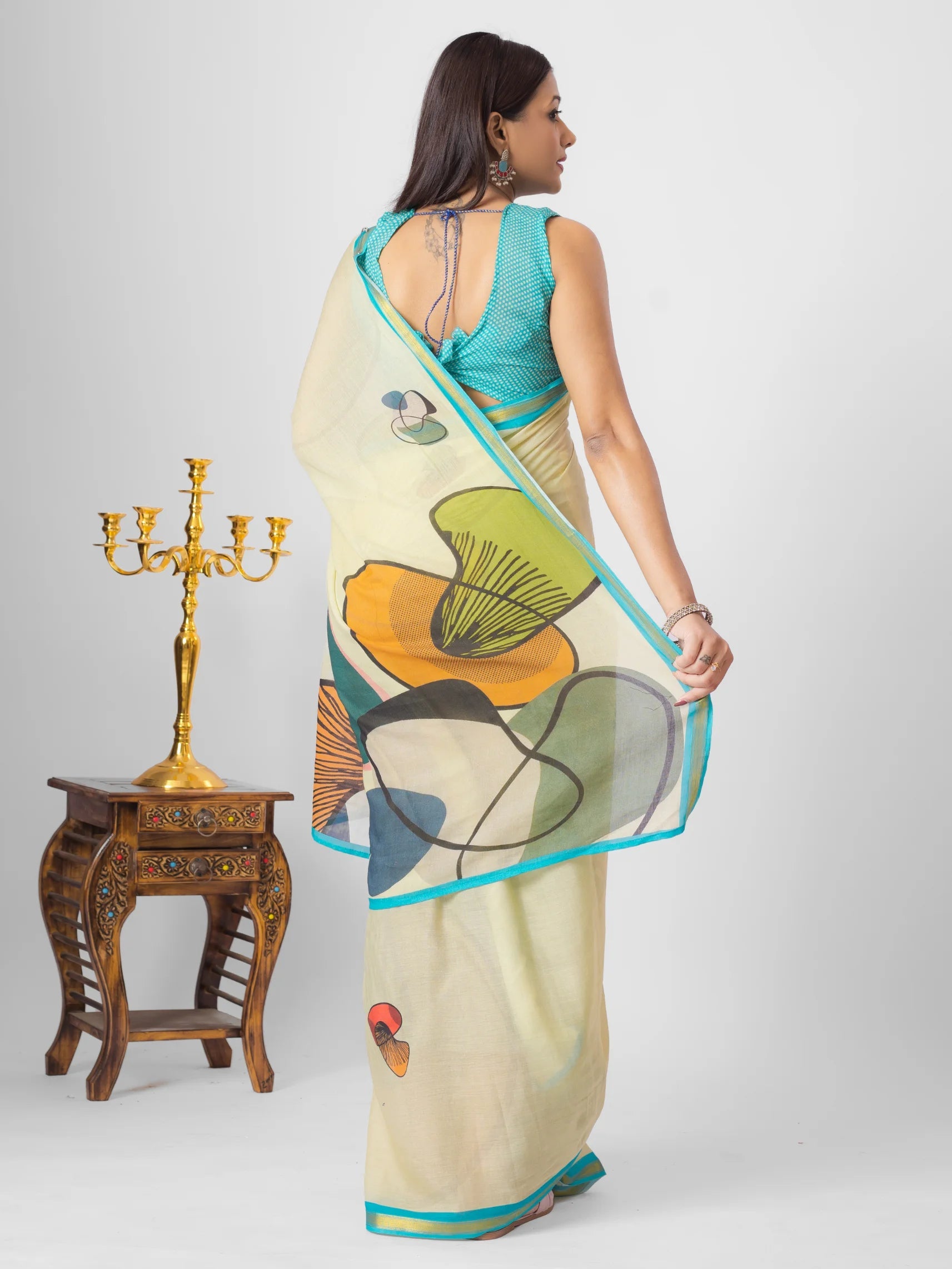 LIGHT YELLOW MULMUL COTTON LIVA DIGITAL PRINTED SAREE