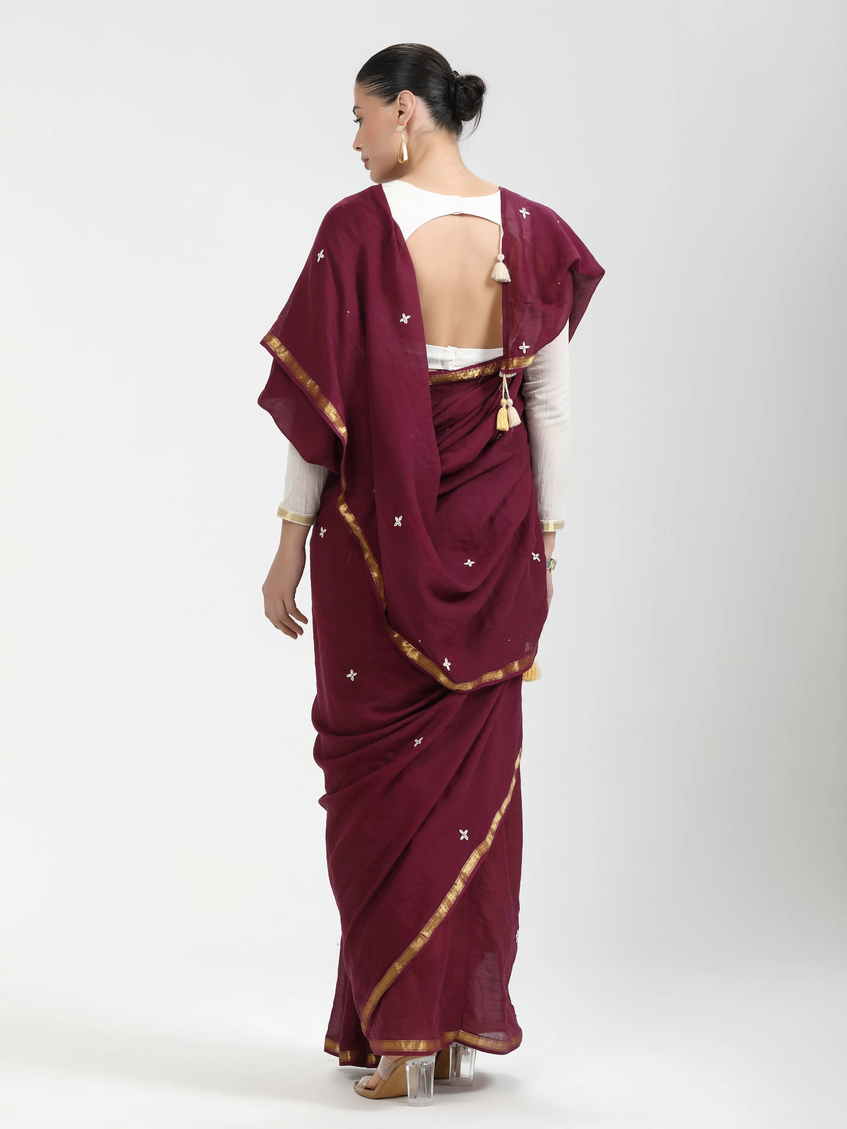 MAROON MULMUL COTTON LIVA THREAD WORK SAREES