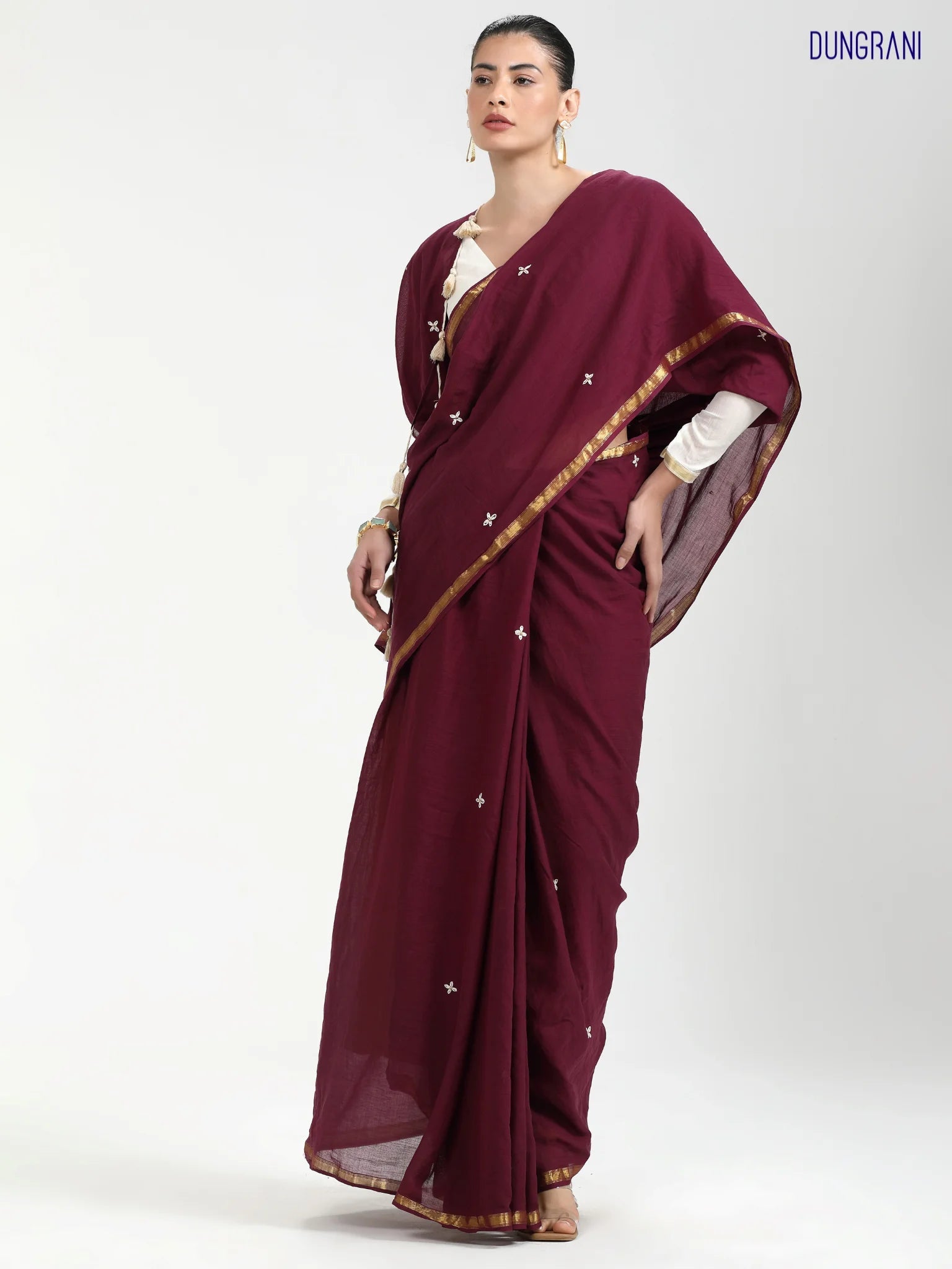 MAROON VISCOSE MUL LIVA THREAD WORK SAREES