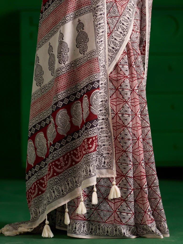OFF WHITE & RED VISCOSE MUL MONOCHROME BAGH PRINT SAREE