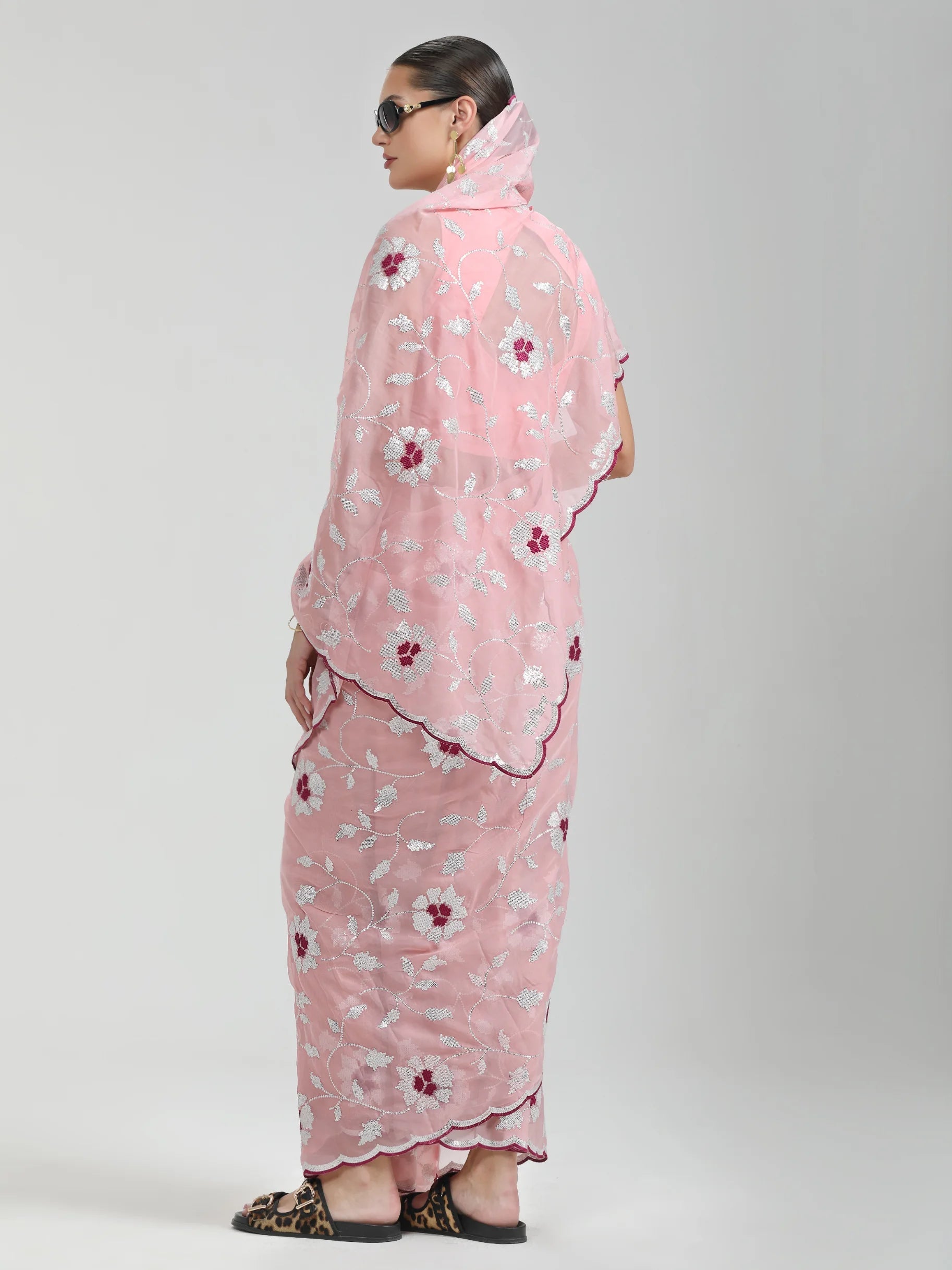 ORGANZA LIGHT PINK SAREE WITH JAAL & FLOWER EMBROIDERY