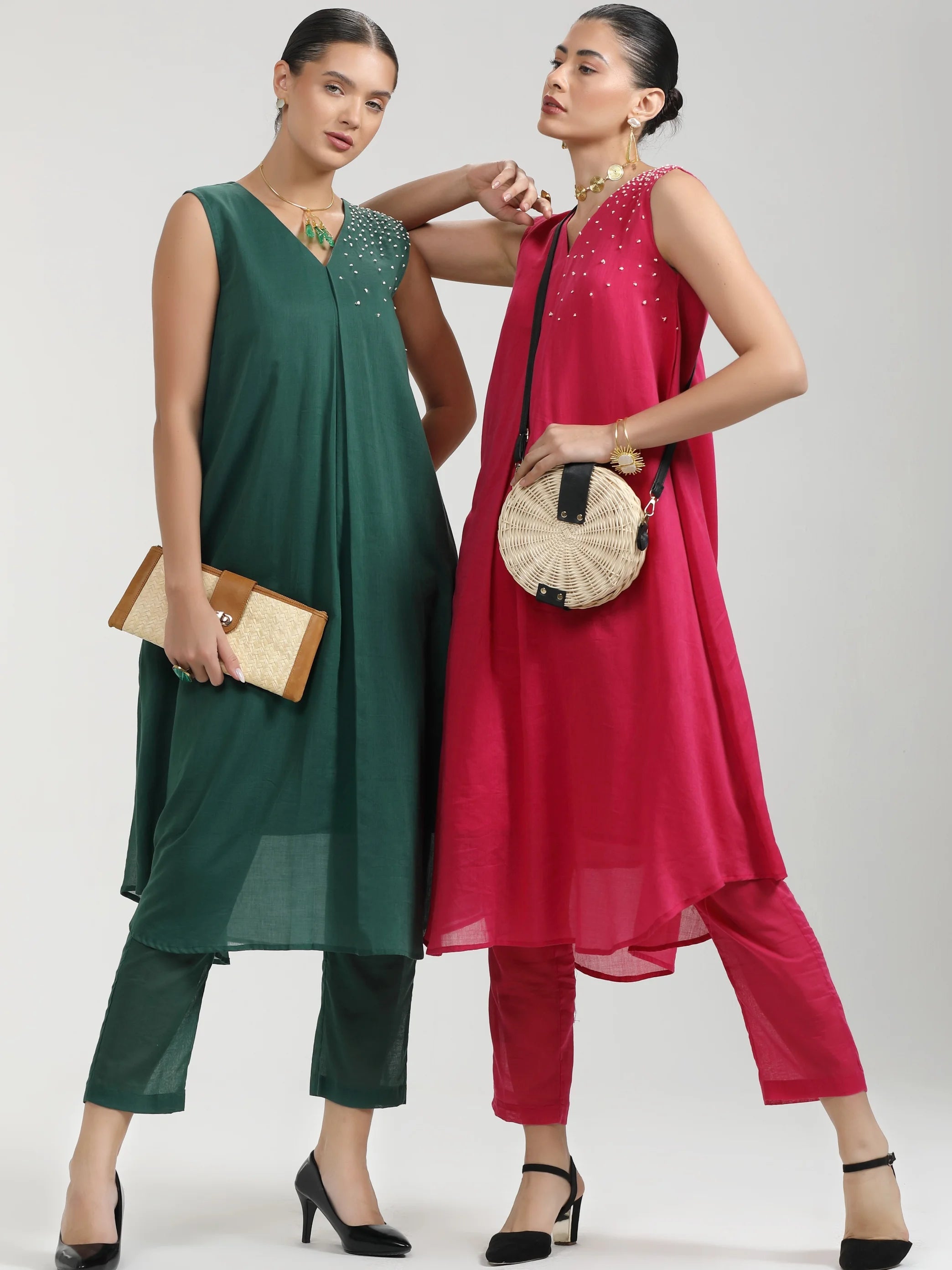 PINK MULMUL COTTON HAND EMBROIDERD KURTA PANTS