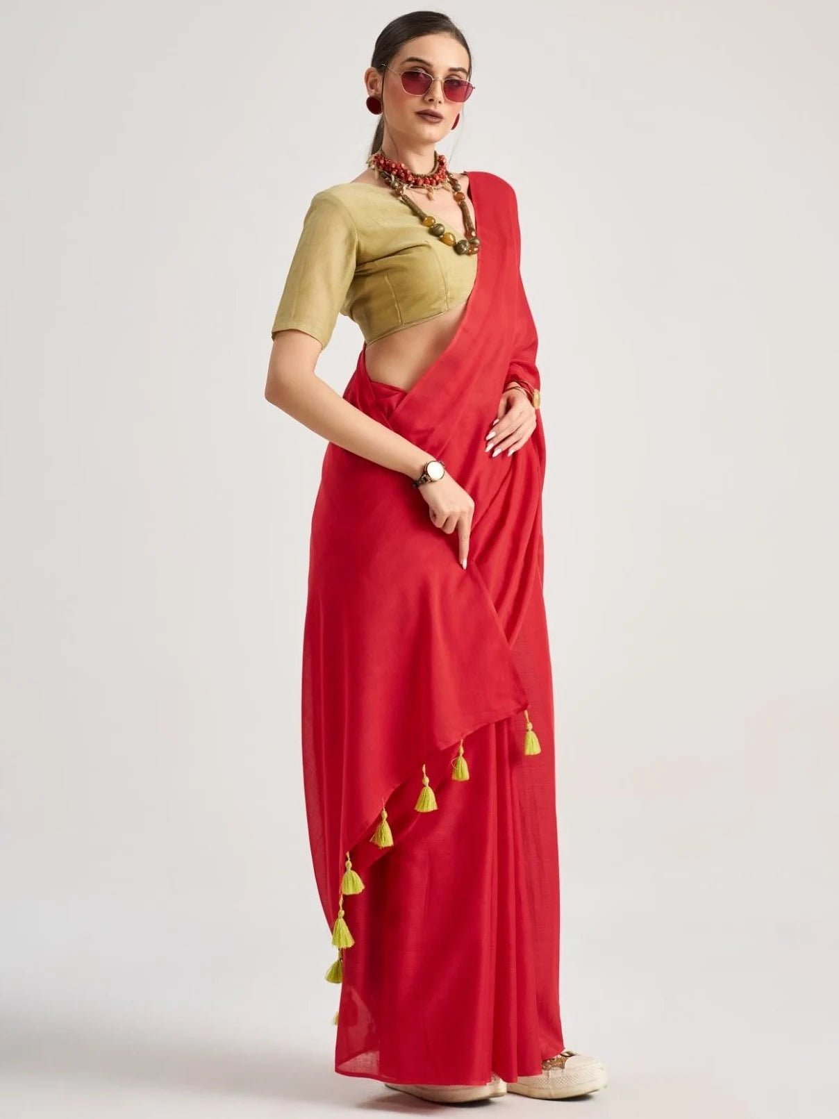 RED SHADE MULMUL COTTON LIVA SOLID SAREE