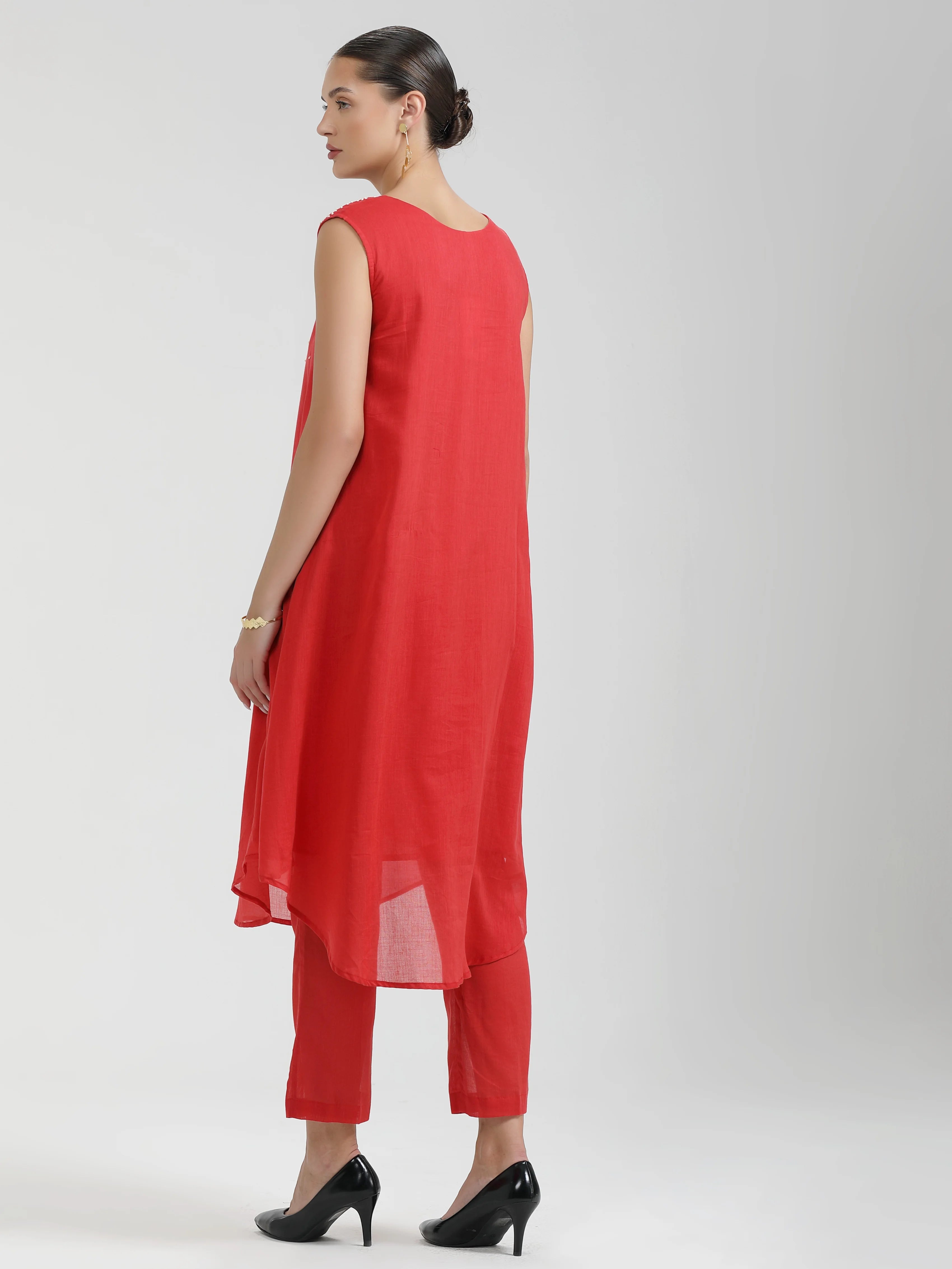 RED MULMUL COTTON HAND EMBROIDERD KURTA PANTS