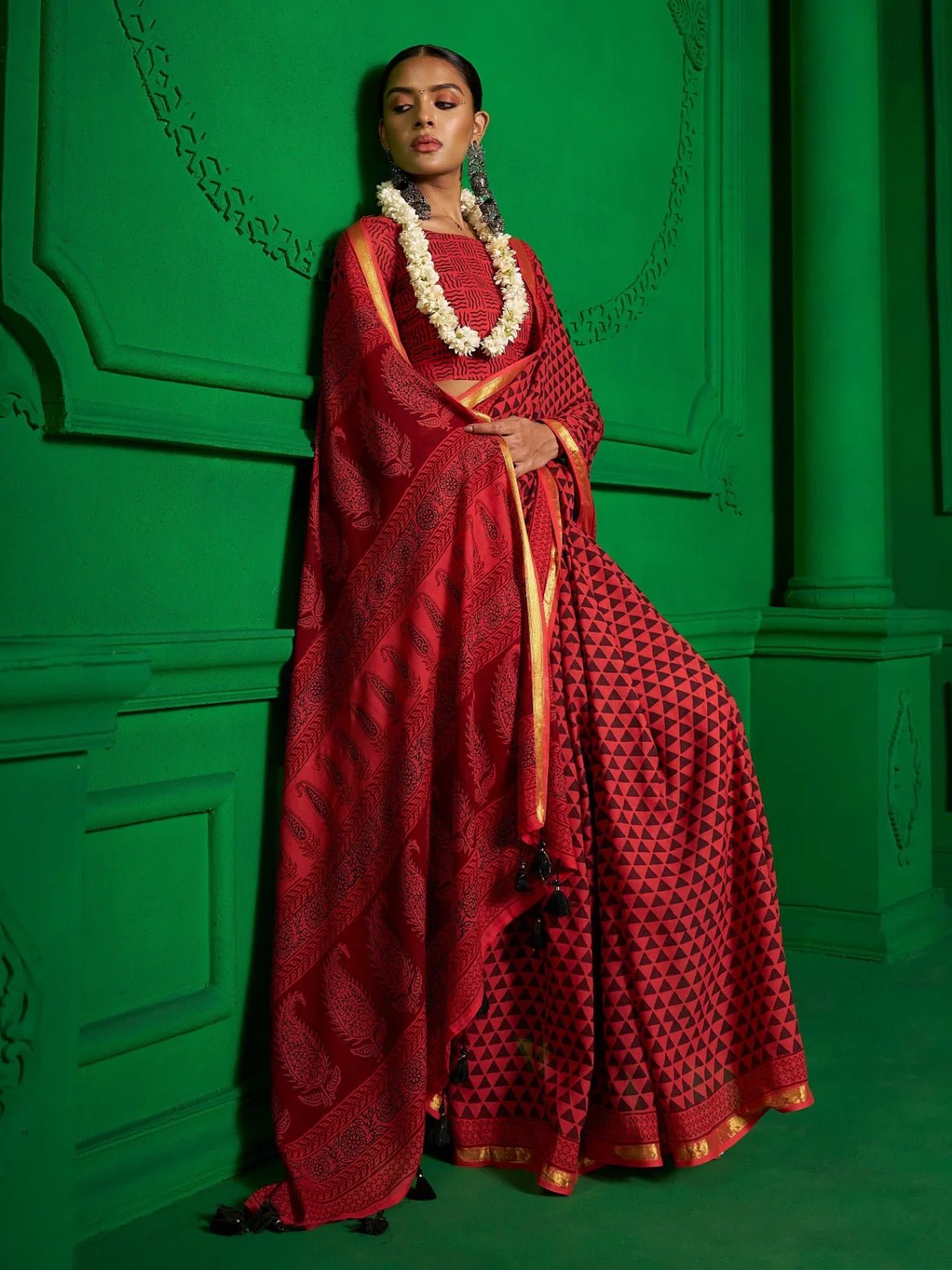 RED VISCOSE MUL RUBY BAGH PRINT SAREE