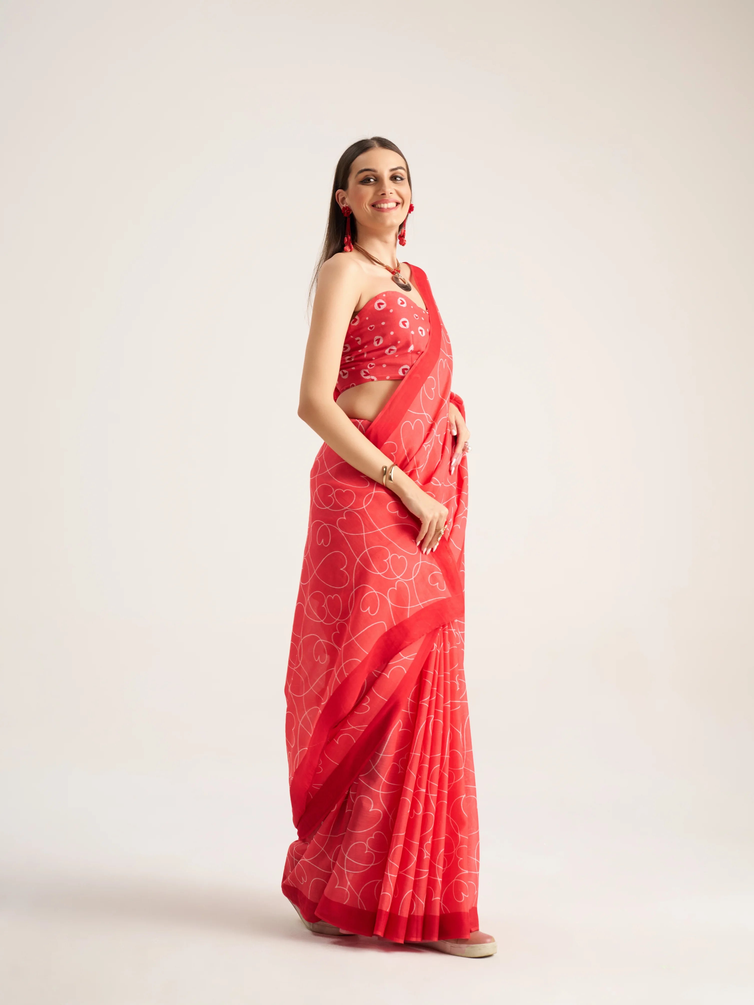 VISCOSE MULMUL DIGITAL PRINTED RED SAREE WITH BLOUSE