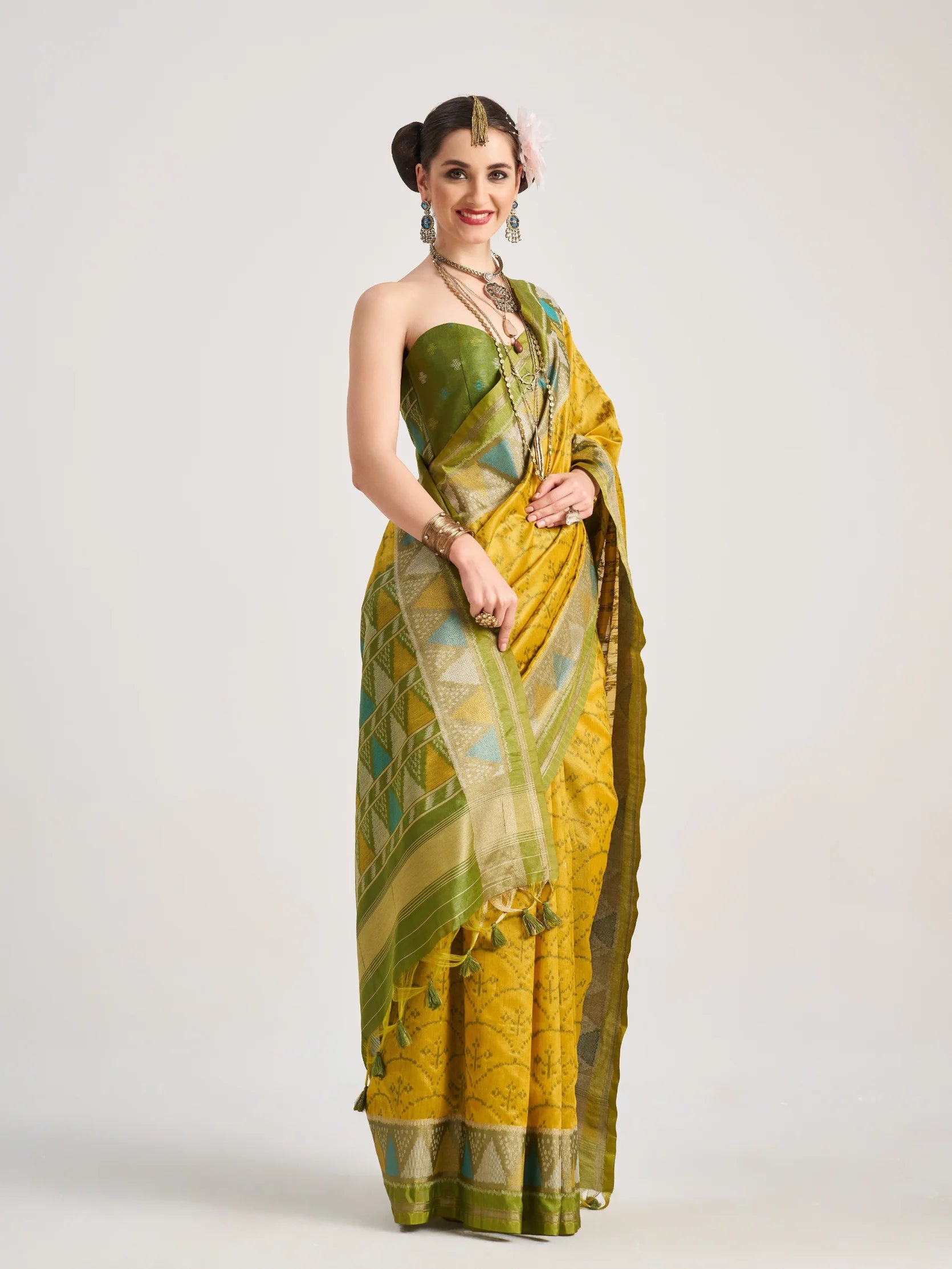 ART SILK TRIANGLE SAREE WITH BLOUSE