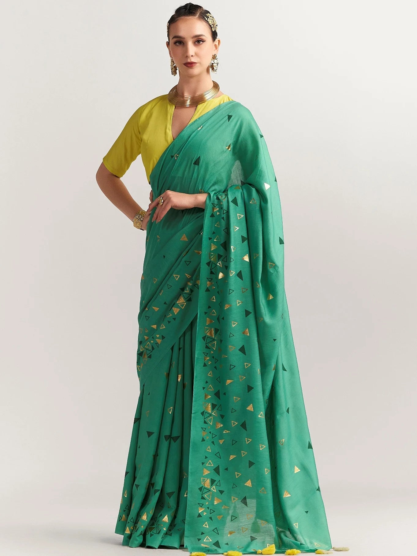 PERI PERI TRIANGLE SAREE WITH BLOUSE